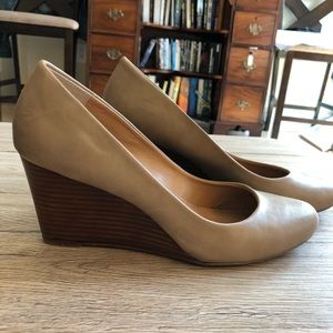 Nine West Jazzin Toe Almond Wedges - Size 9